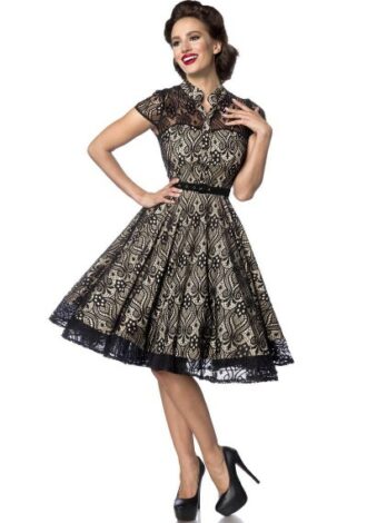 Spitzenkleid mit ausgestelltem Rock