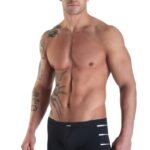 Schwarzer Boxer mit seitlichen Silberstreifen