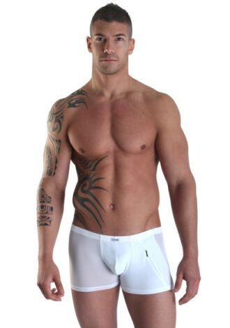 Weißer Boxer mit transparentem Material vorn und hinten