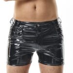 Kurze PVC Shorts