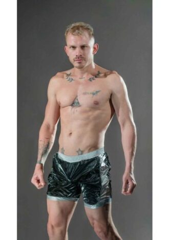 Scheinende Shorts