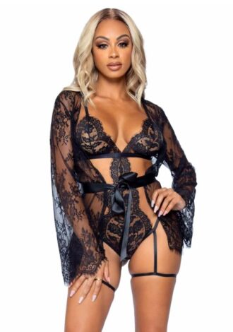 Dessous-Set aus Wimpernspitze mit Strasssteinen mit Spitzenmantel